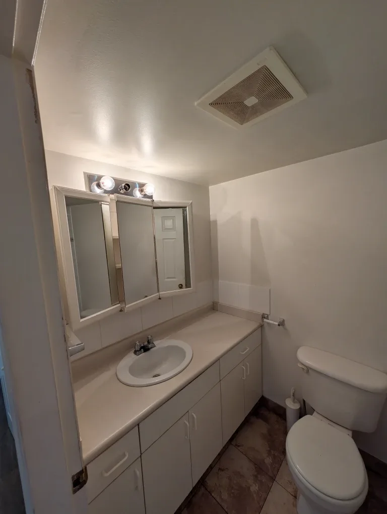 1 Bed 1 Bath - Apartment image indicator(10)