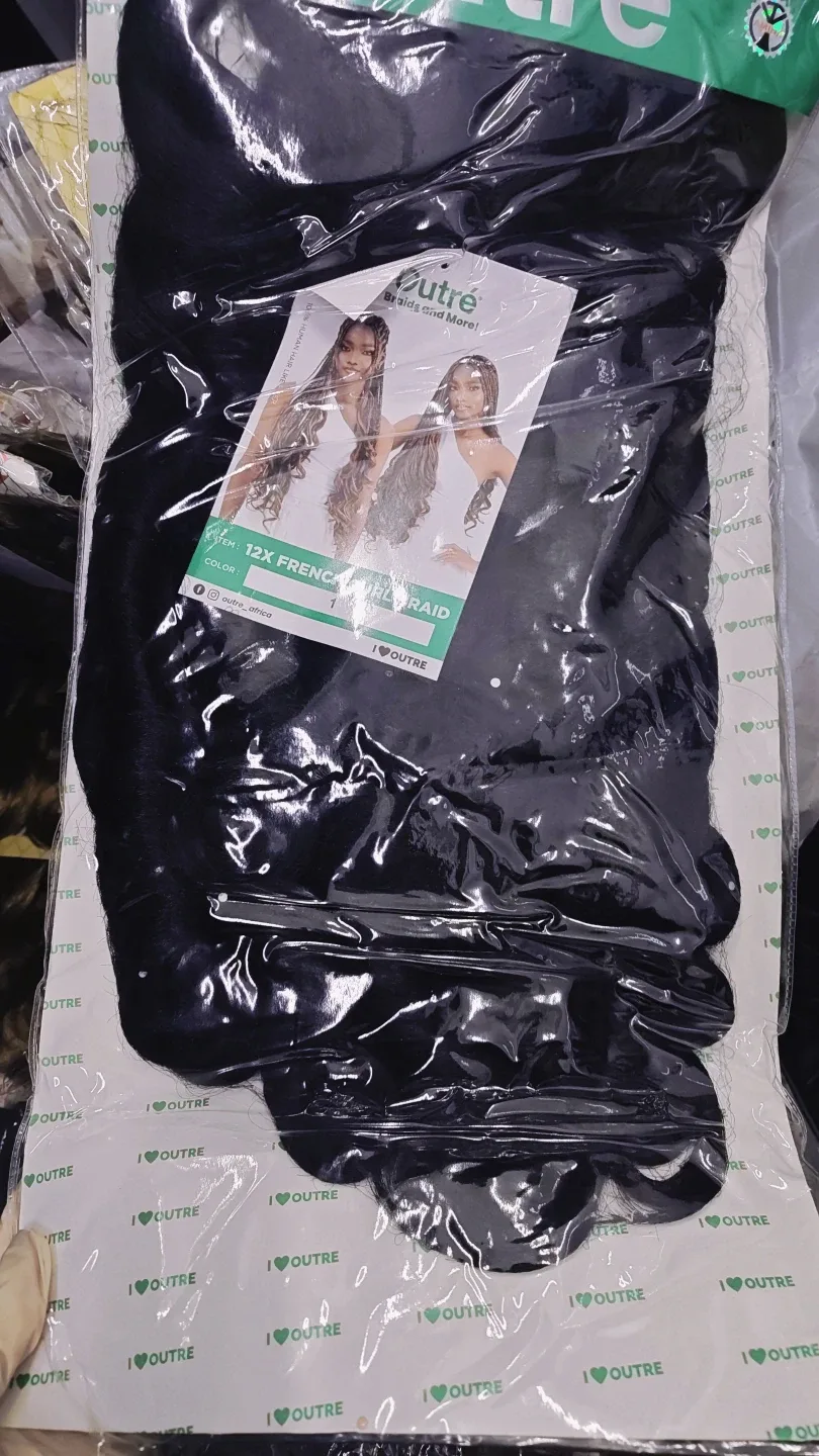 X-Pression 12X Curly Body & Outre Braids image indicator(4)