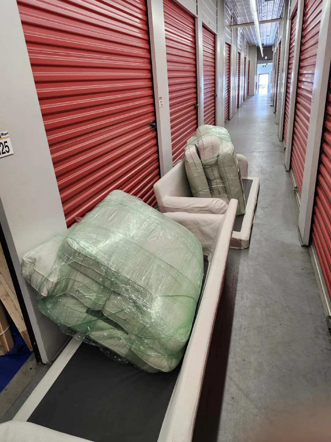 Living Room Furniture Set image indicator(3)