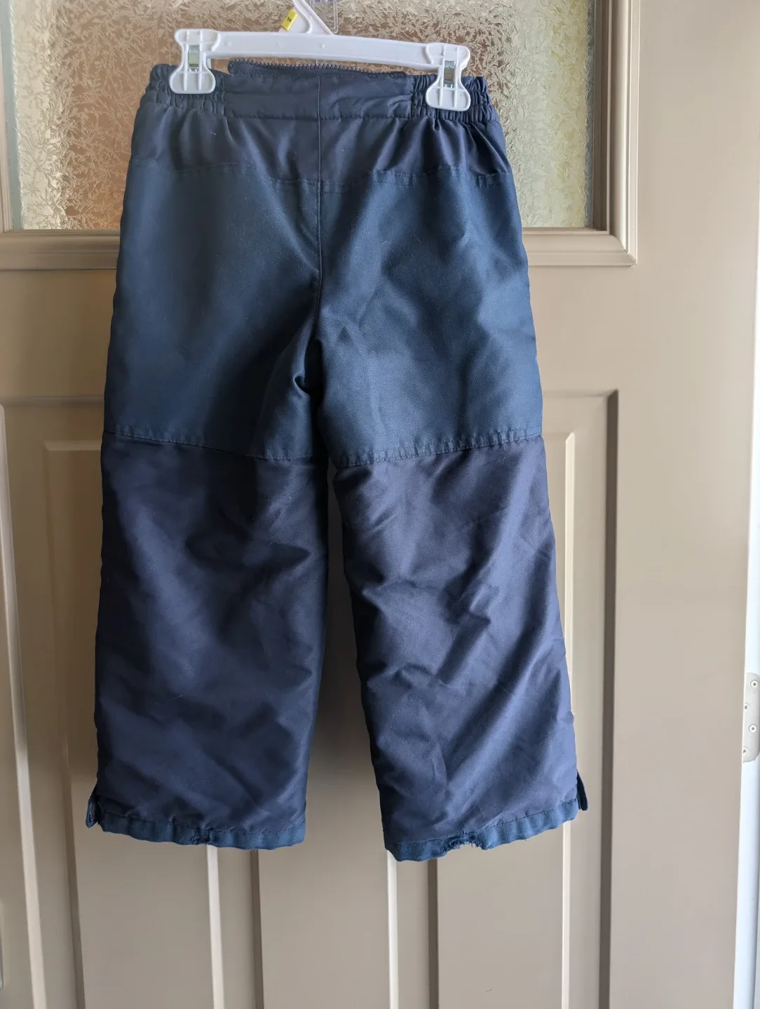 Boys sz 4/5 snow pants image indicator(2)