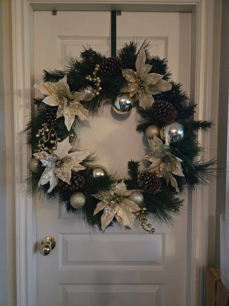 Large Christmas Wreath with Lights & Ornaments image indicator(3)