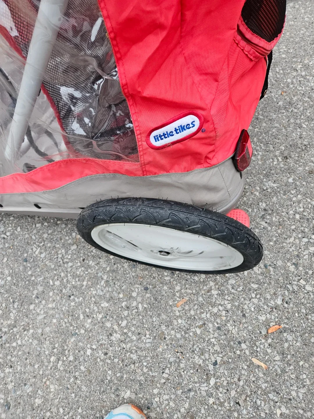 Little Tikes Bike Trailer/Stroller ( 2 Wheels) thumbnail