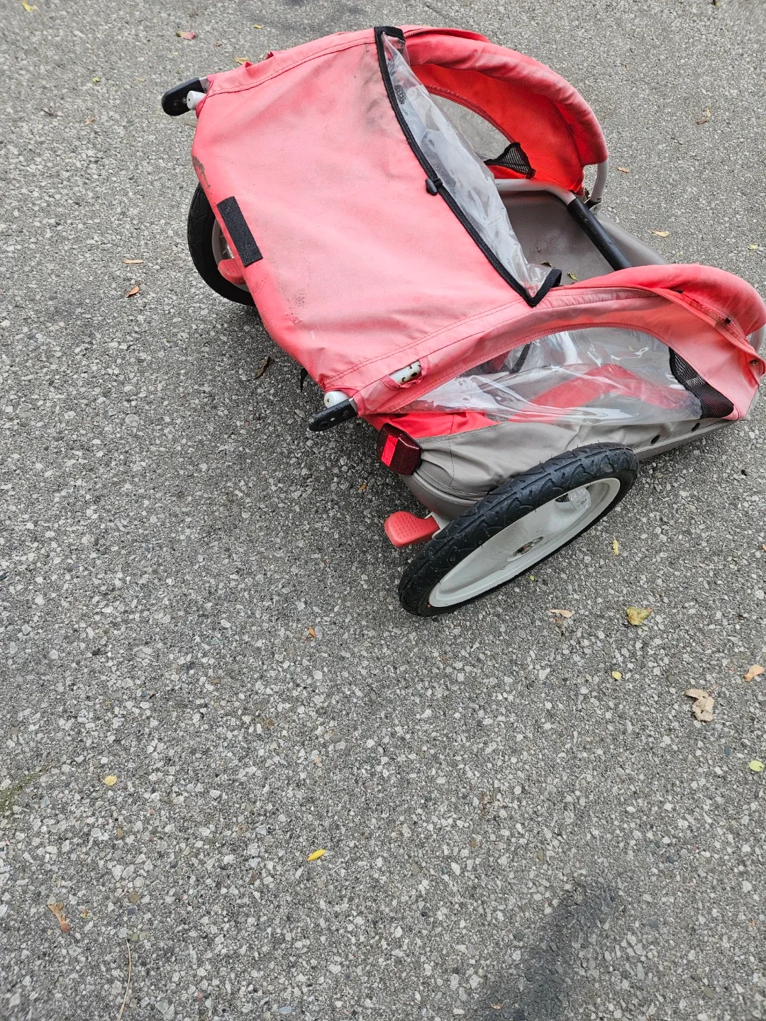 Little Tikes Bike Trailer/Stroller ( 2 Wheels) image indicator(3)