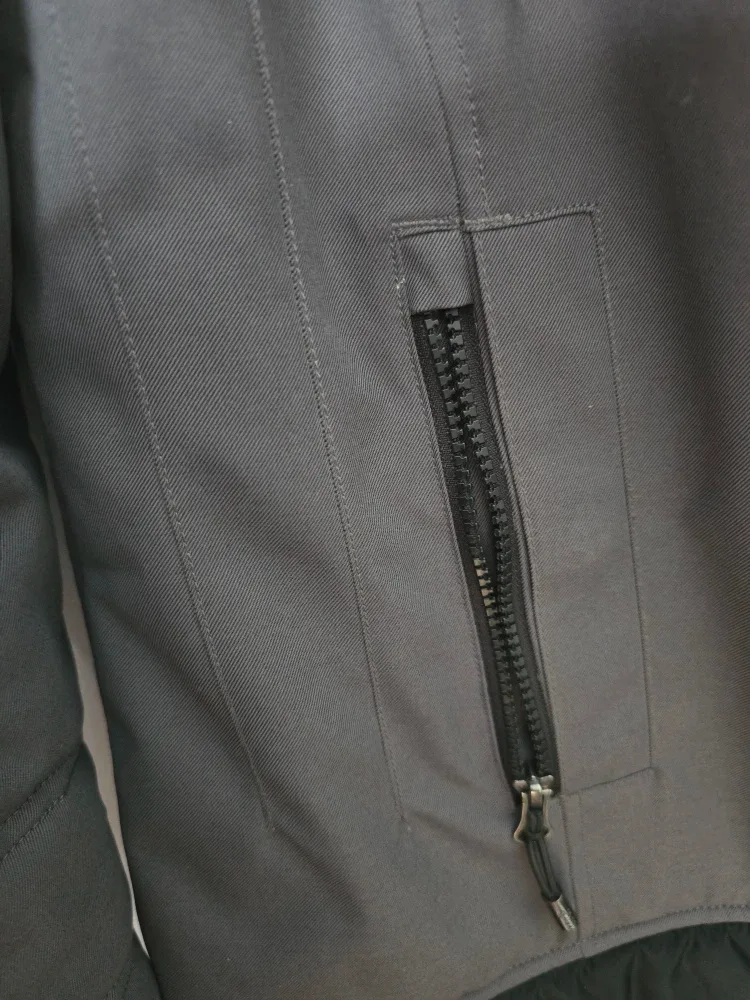 Lolë Women's Winter Coat - Size XL , like new conditions. image indicator(8)