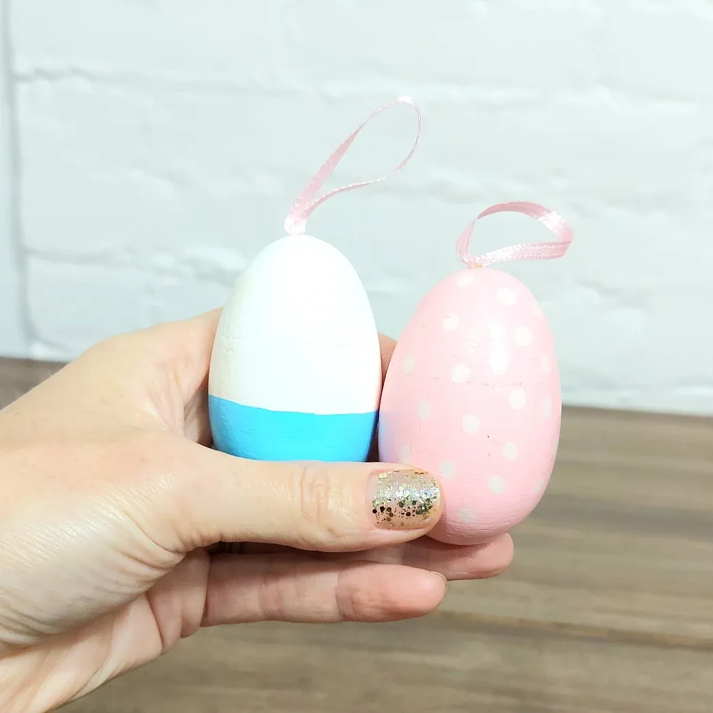 trade or $3! 🛍 Avon wooden egg ornaments image indicator(4)