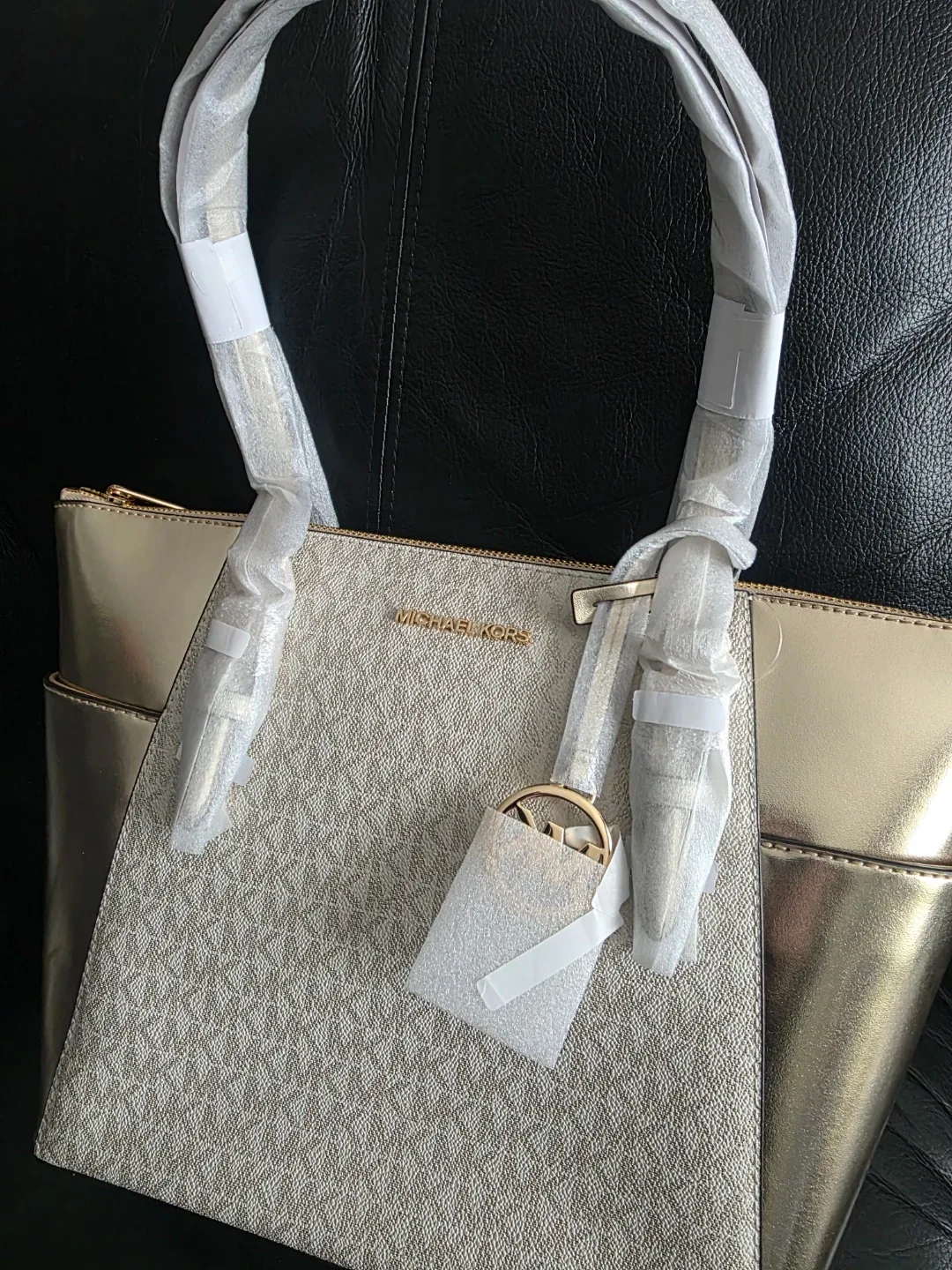 Michael Kors Charlotte Signature Tote Bag Large image indicator(2)