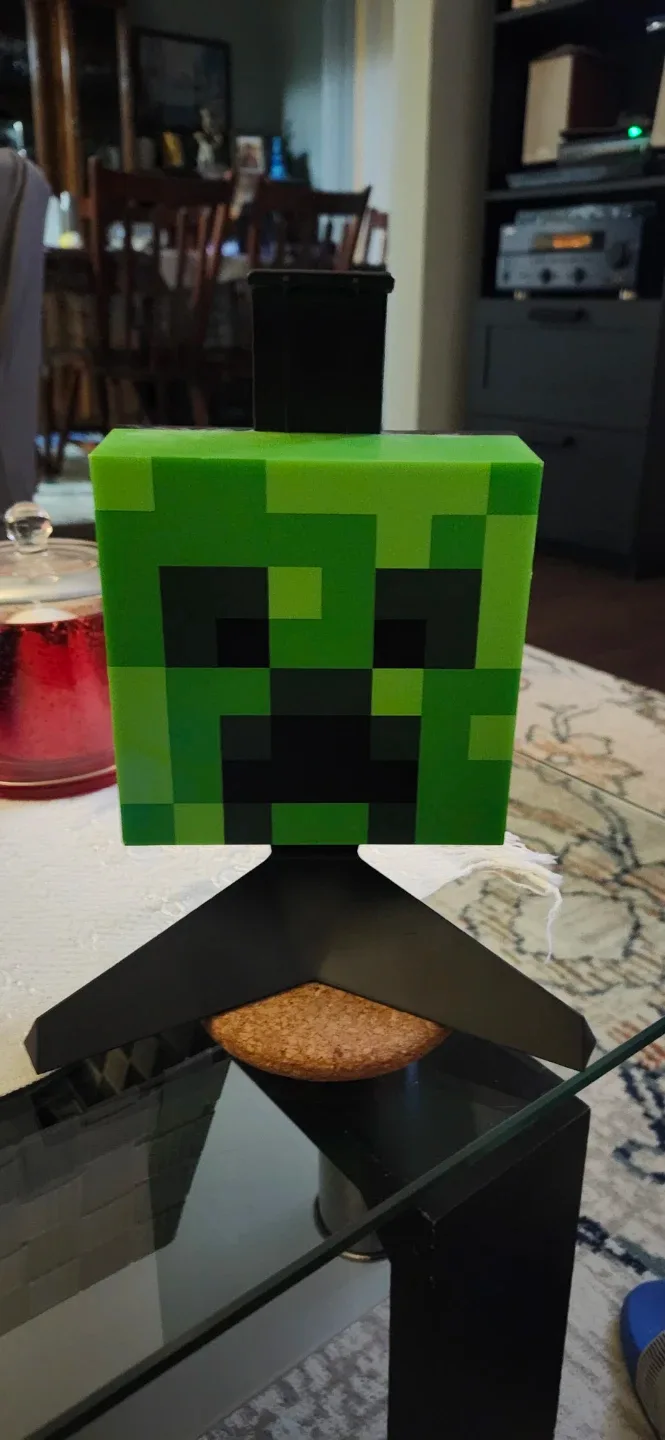 Minecraft Creeper Head Table Lamp image indicator(2)