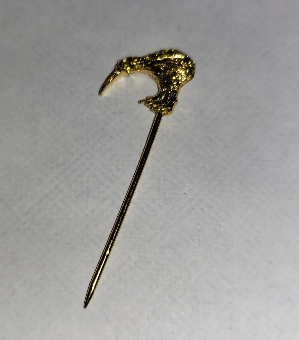 Vintage Gold Kiwi Bird Pin image indicator(2)