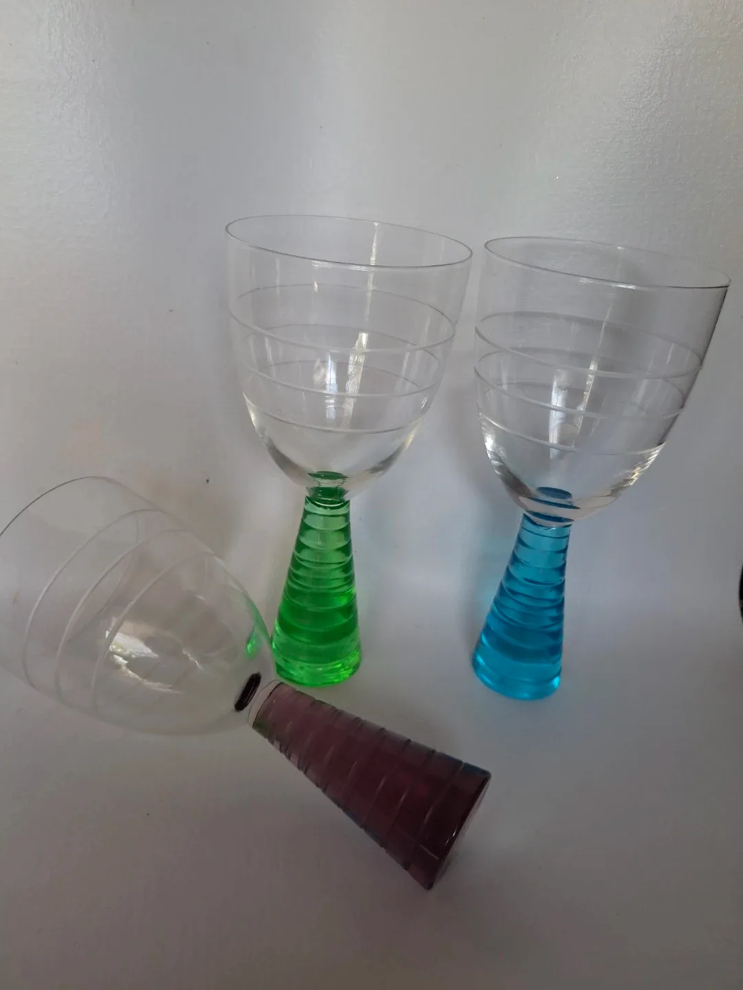 Set of 3 Colourful Stemmed Wine Glasses image indicator(5)