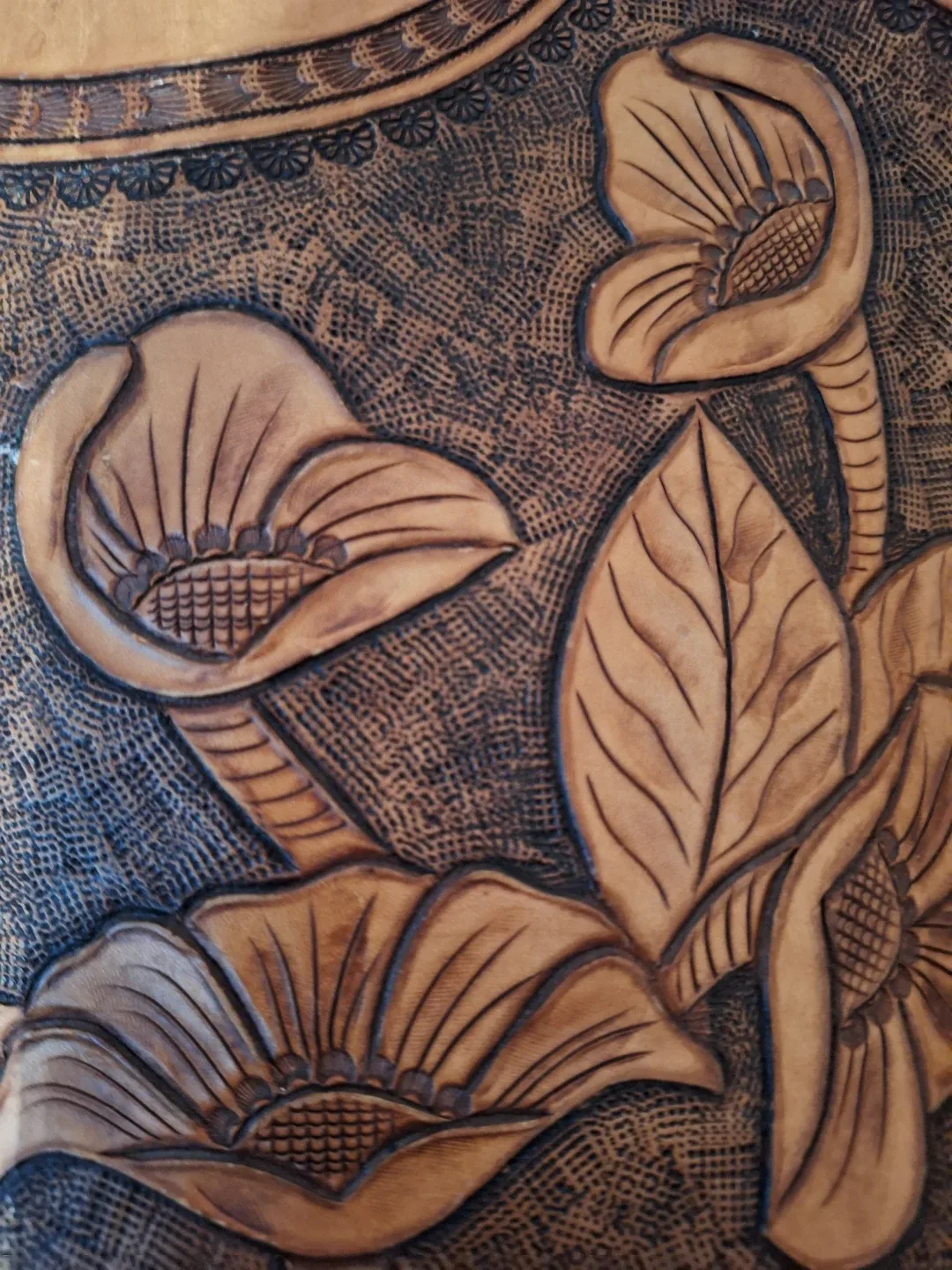 Vintage Hand-Tooled Leather Floral Tote Bag image indicator(4)