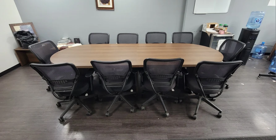 Conference table with 10 cheers - photo 2