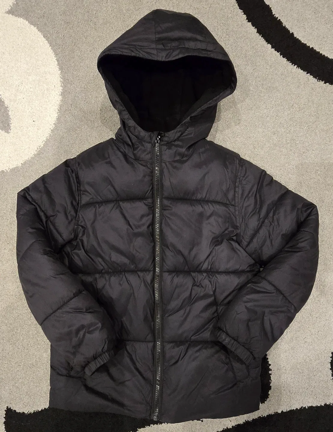 Old Navy Boys Black Puffer Jacket - Size M (8) image indicator(2)