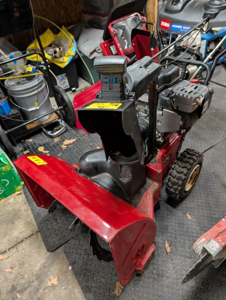 Toro Power Max 724 OE 24-in Two-Stage Snowblower