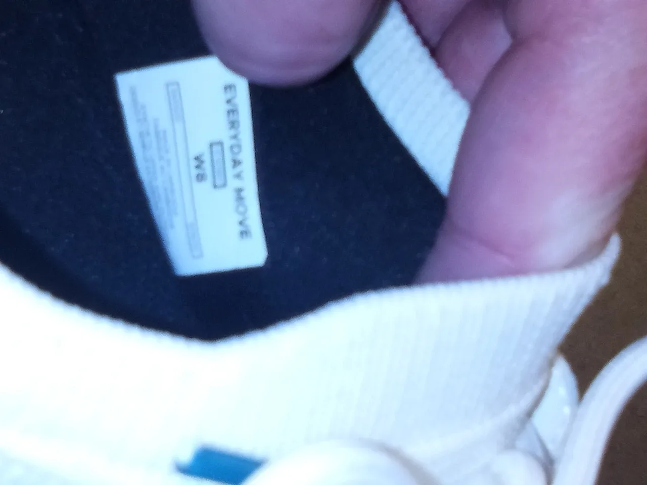 ***4 PAIRS OF "VESSE"  RUNNERS*** image indicator(7)