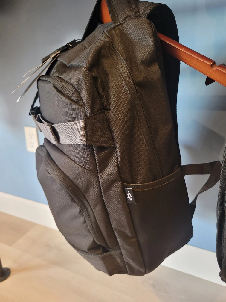 Volcom Backpack (Large) - NEW!!! - photo 4