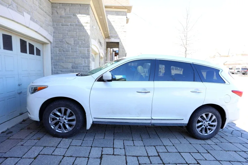 White 2013 infiniti QX60 SUV image indicator(5)