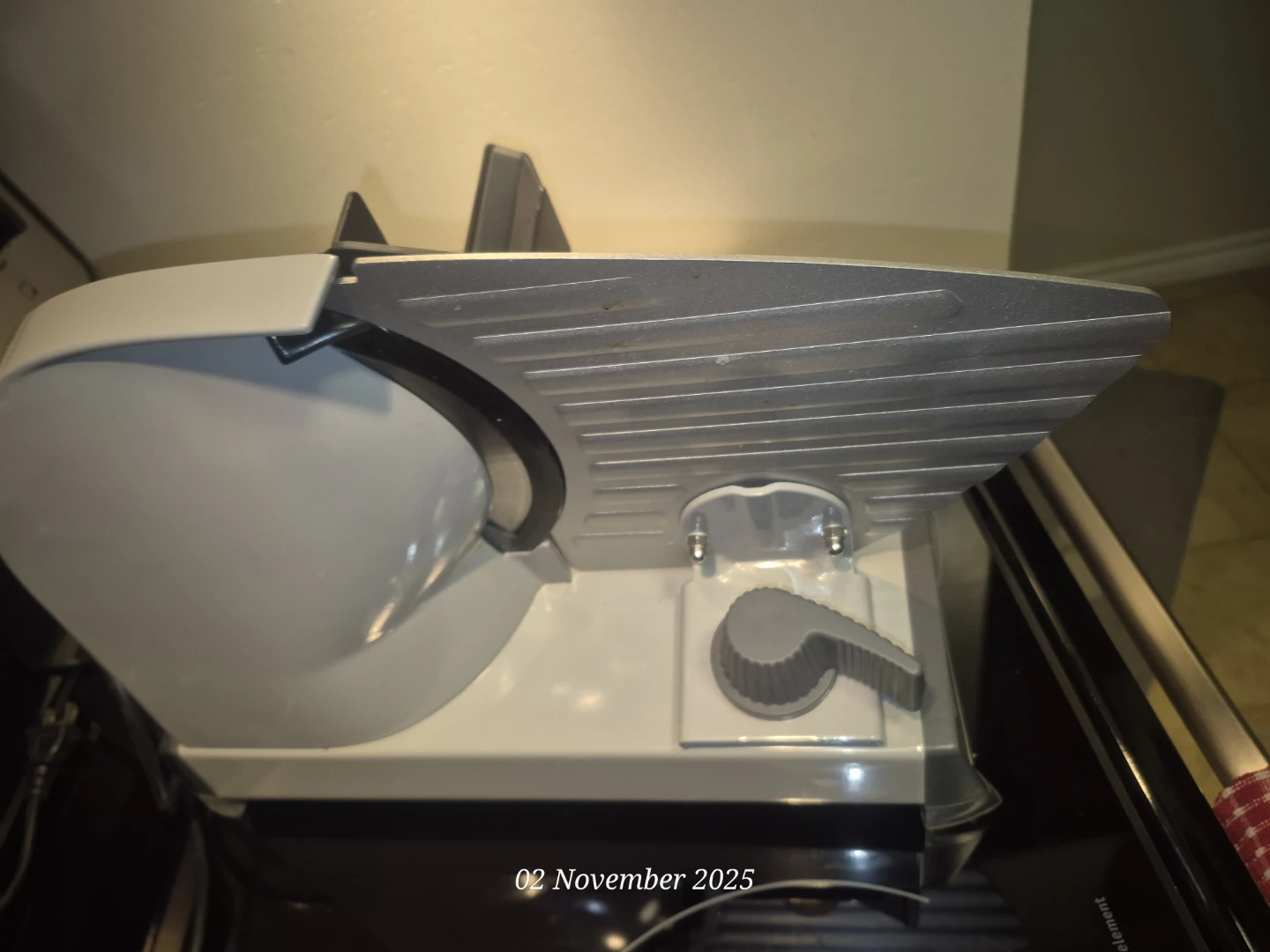Waring Pro FS155 Food Slicer - photo 3