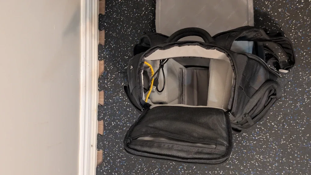 Vanguard VEO R48 adapter Camera Backpack - Black image indicator(4)