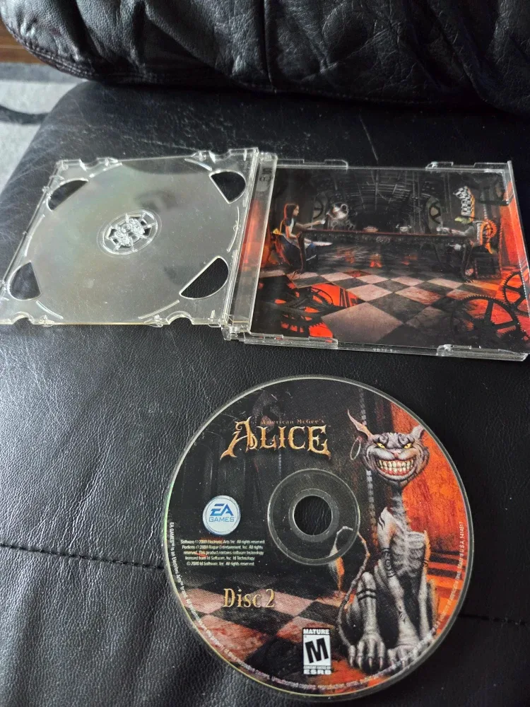 American McGee's Alice PC Game (Disc ) image indicator(2)