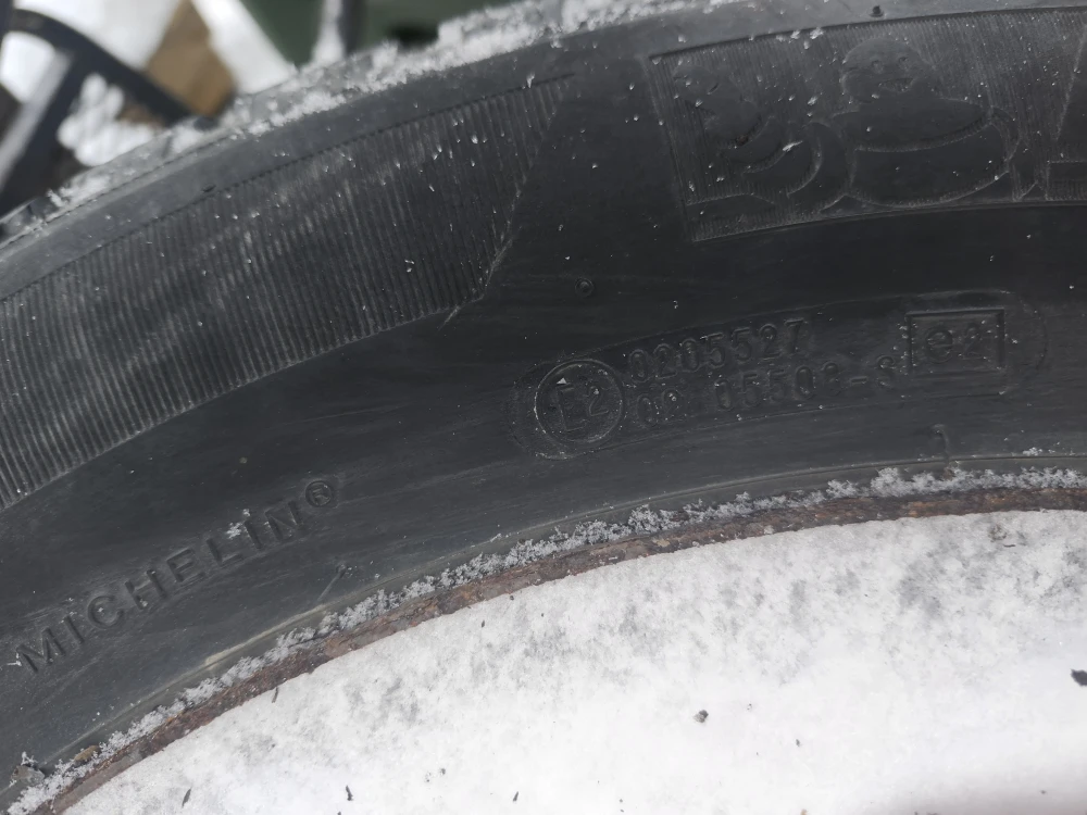 Michelin Winter Tires on Rims - photo 3