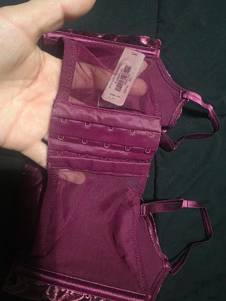 Victoria's Secret Very Sexy Balconet Bra 34C image indicator(4)