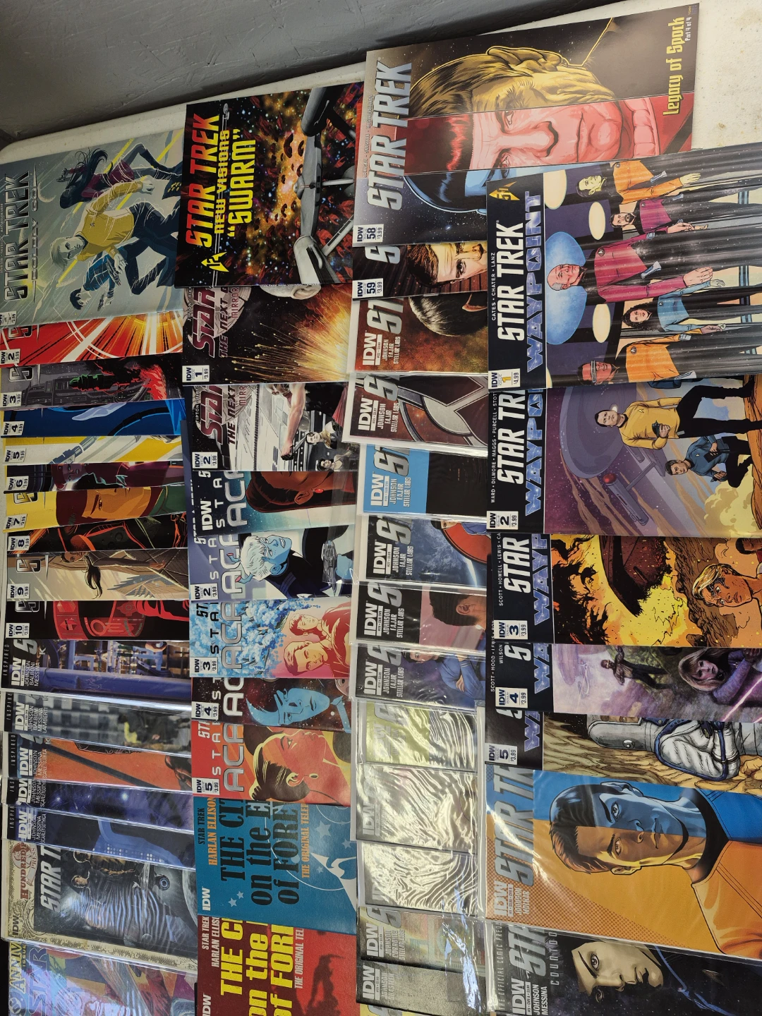 Star Trek Comic Books - IDW Series - photo 3