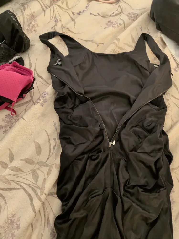 Le Chateau Black Dress - Size XL/TG image indicator(7)