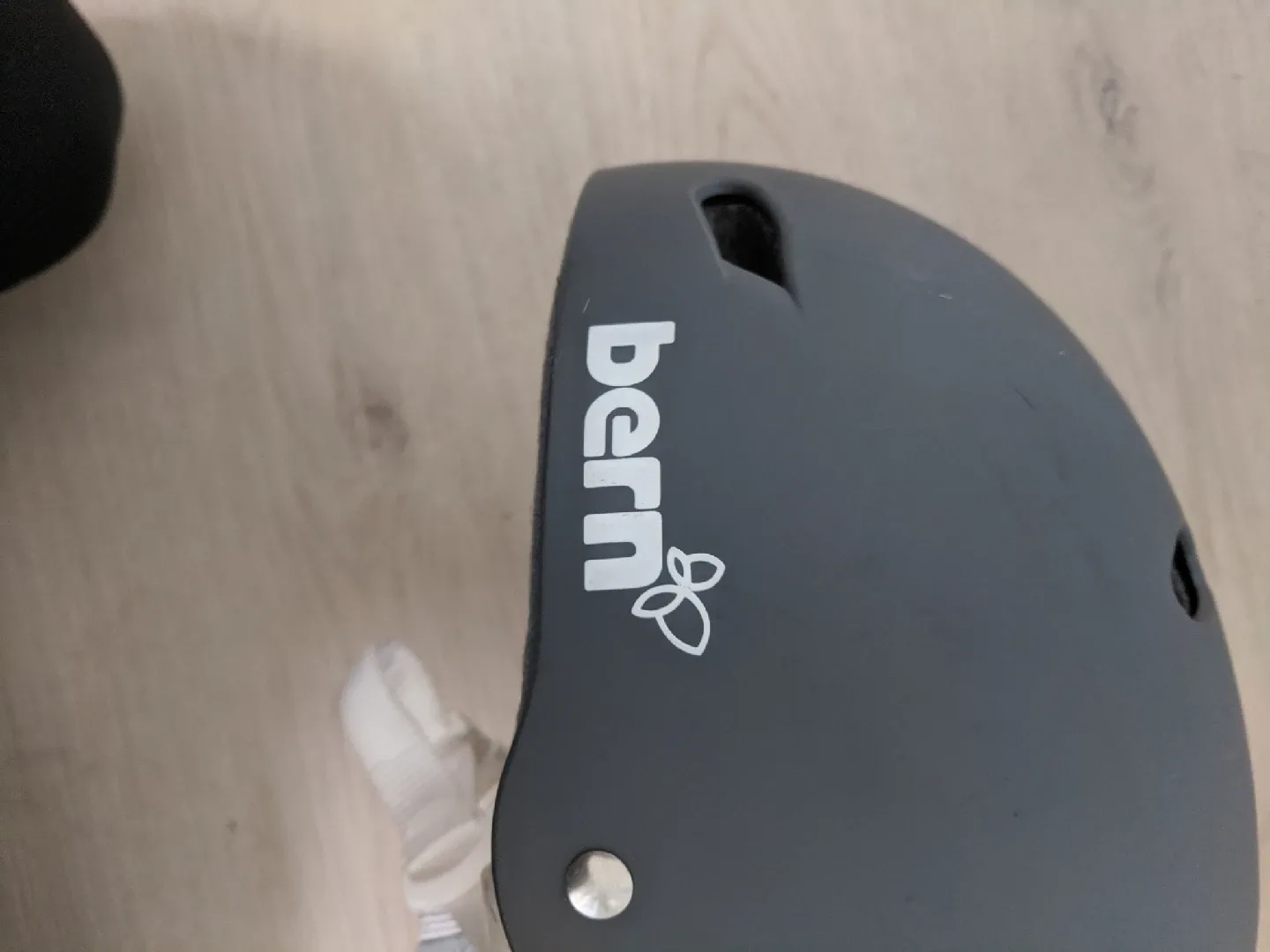 Bern Grey  Helmet image indicator(4)