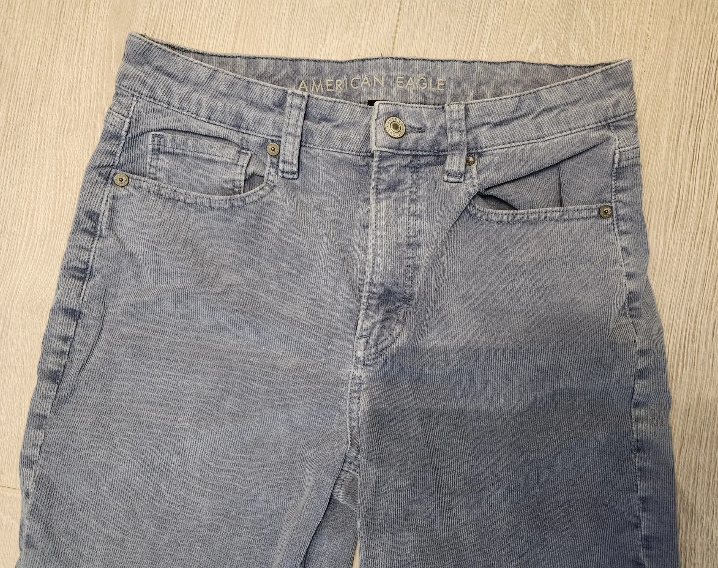 American Eagle Jeans image indicator(2)