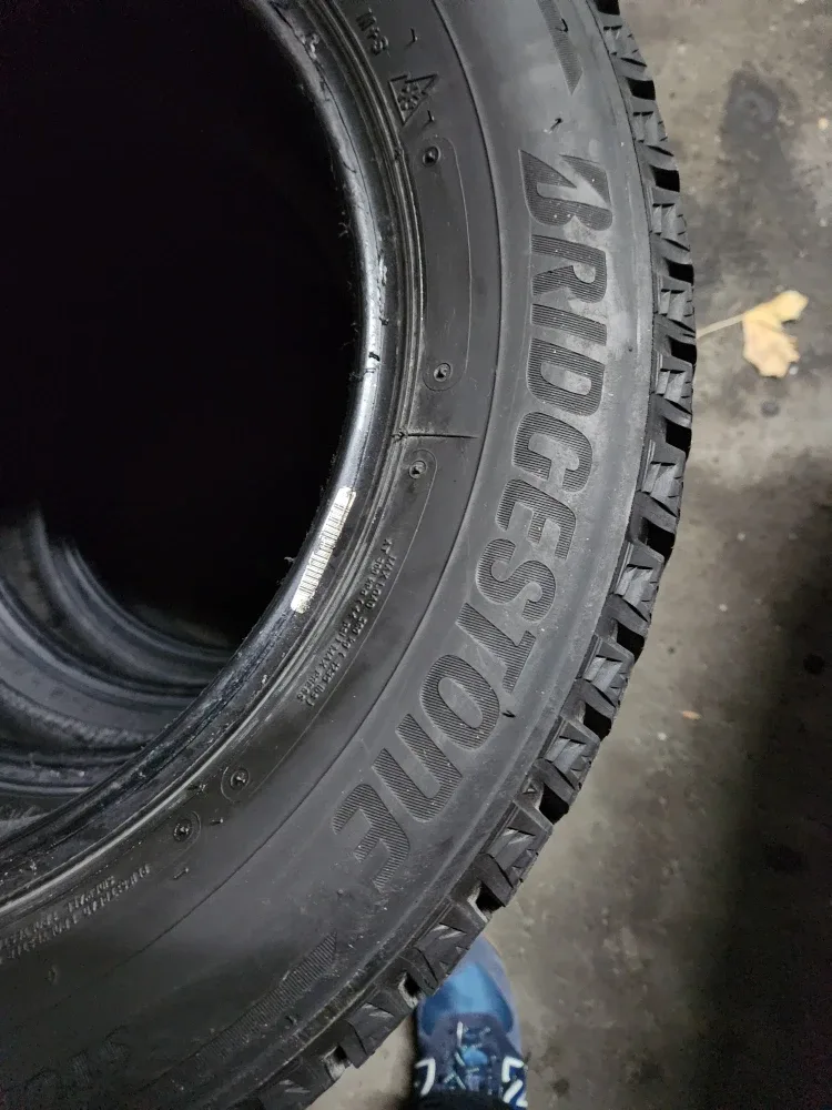 Bridgestone Blizzak Winter Tires - 185/65R15