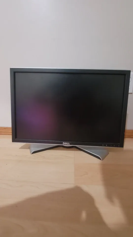 Dell Monitor - Great Condition! image indicator(2)