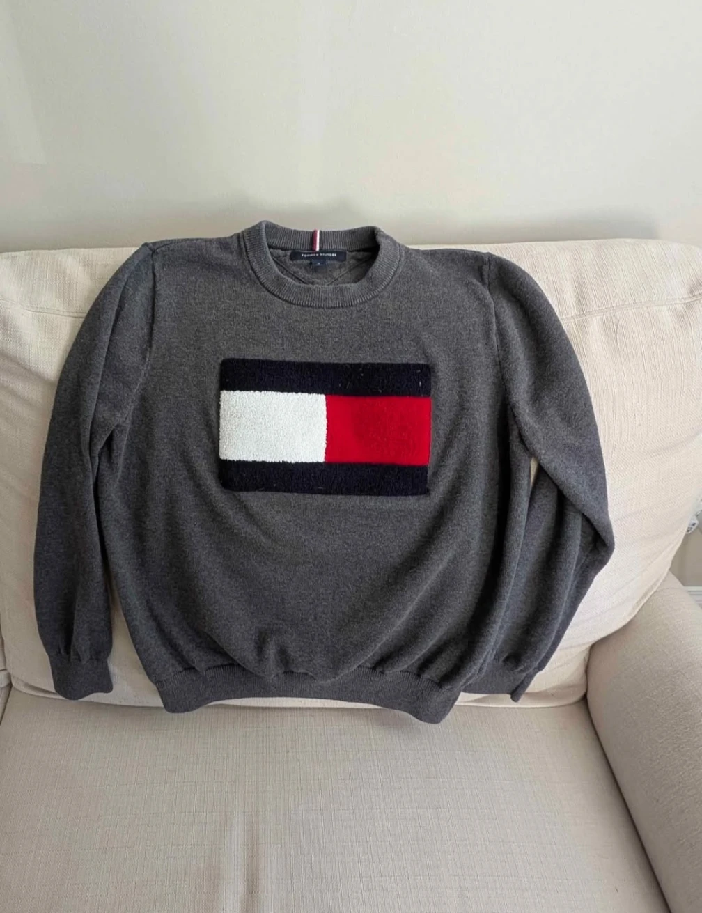 Tommy Hilfiger Grey Sweater - Size M