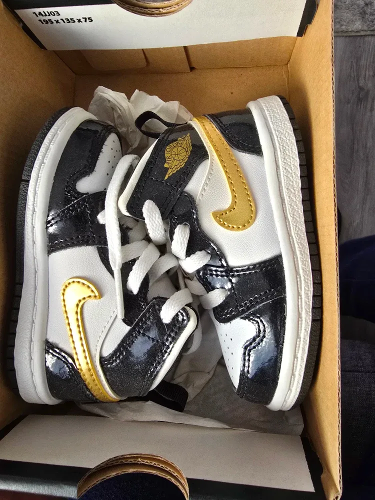 Jordan 1 Mid SE (TD) Size 5C image indicator(2)