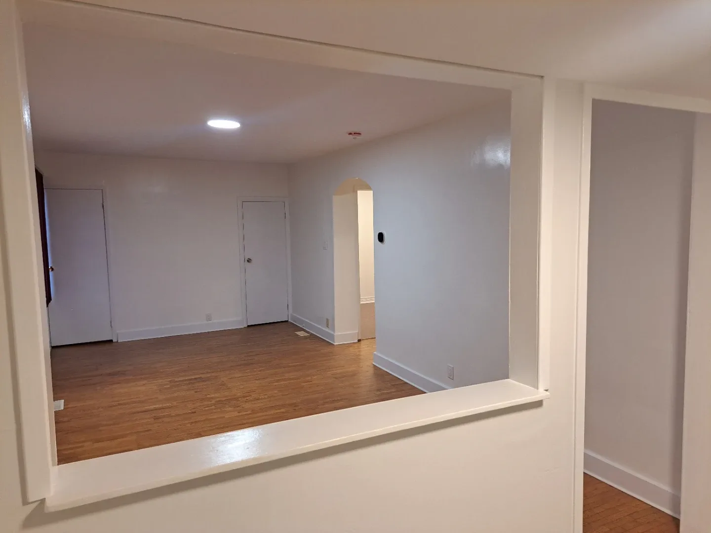 2 Bed 1 Bath Apartment image indicator(10)