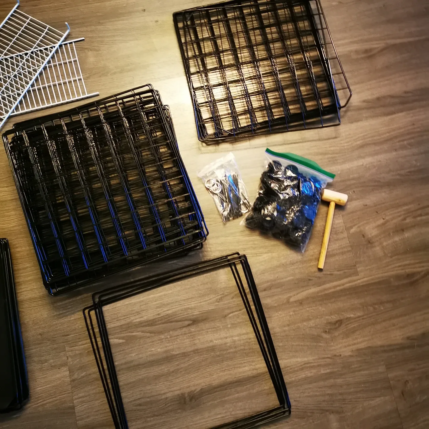 small animal 3 tier play pen image indicator(3)