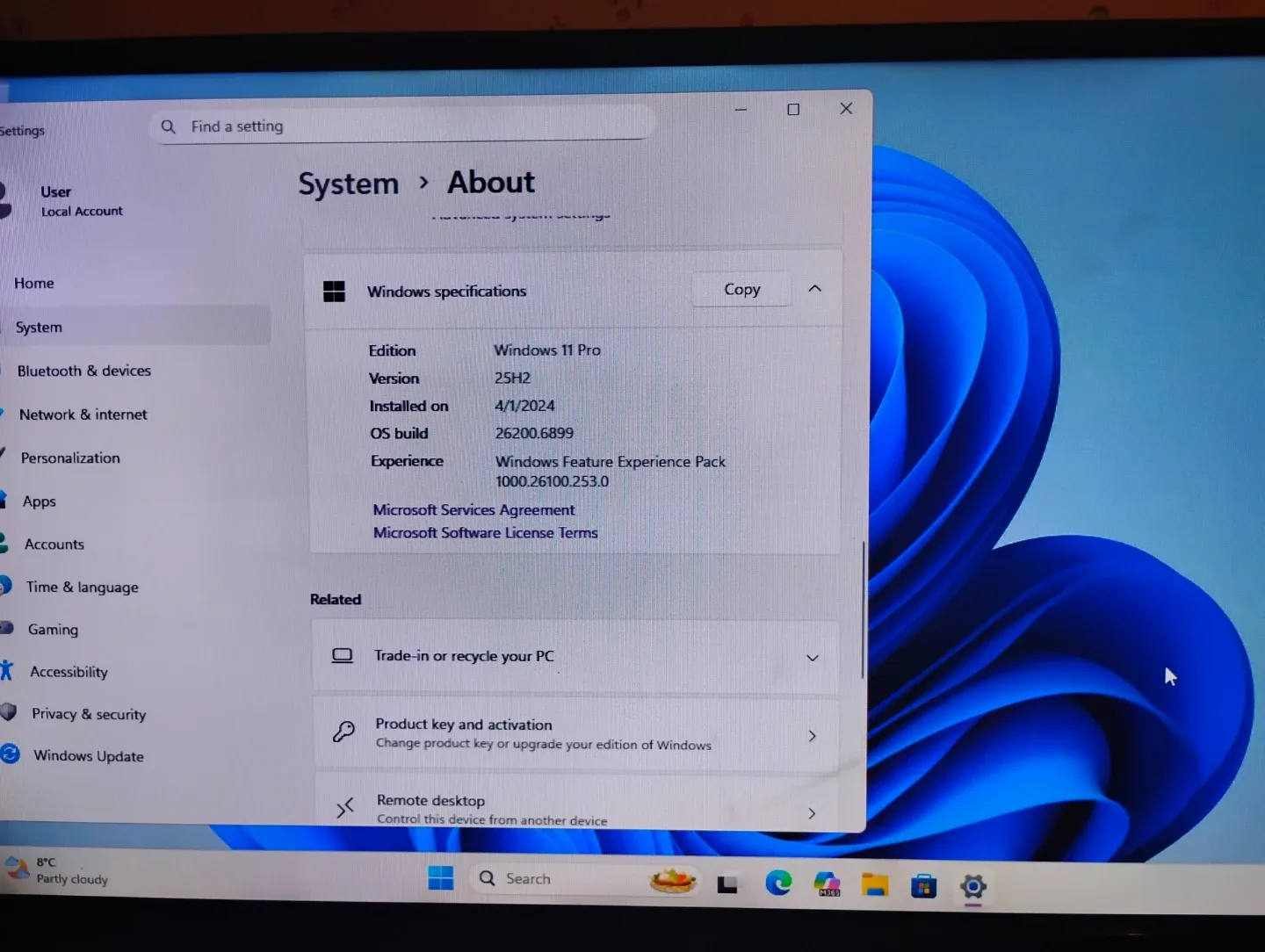 Lenovo ThinkCenter - Windows 11 PC image indicator(7)