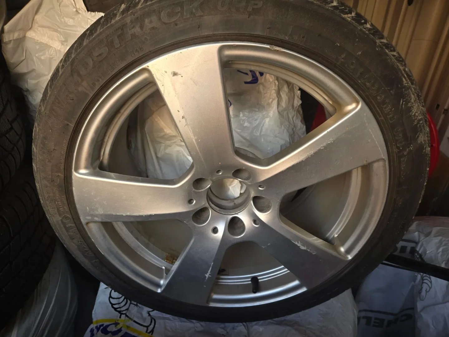 245/40R18 Tire rims only . image indicator(2)