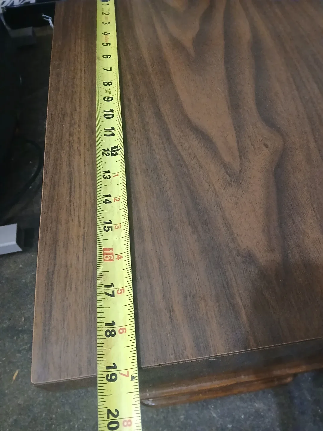 Butiful cleen cedar chest image indicator(4)