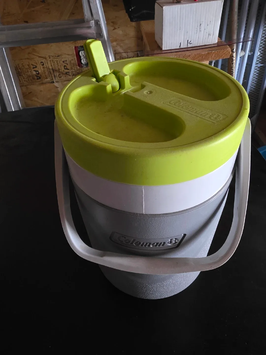 Coleman 1 Gallon Beverage Cooler image indicator(2)