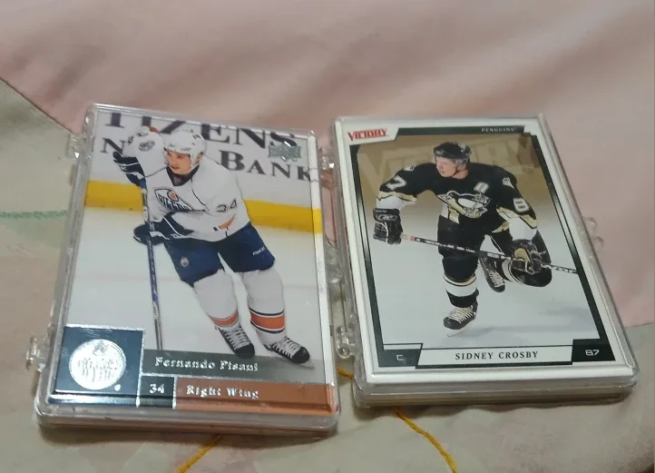 Hockey Trading Cards Lot