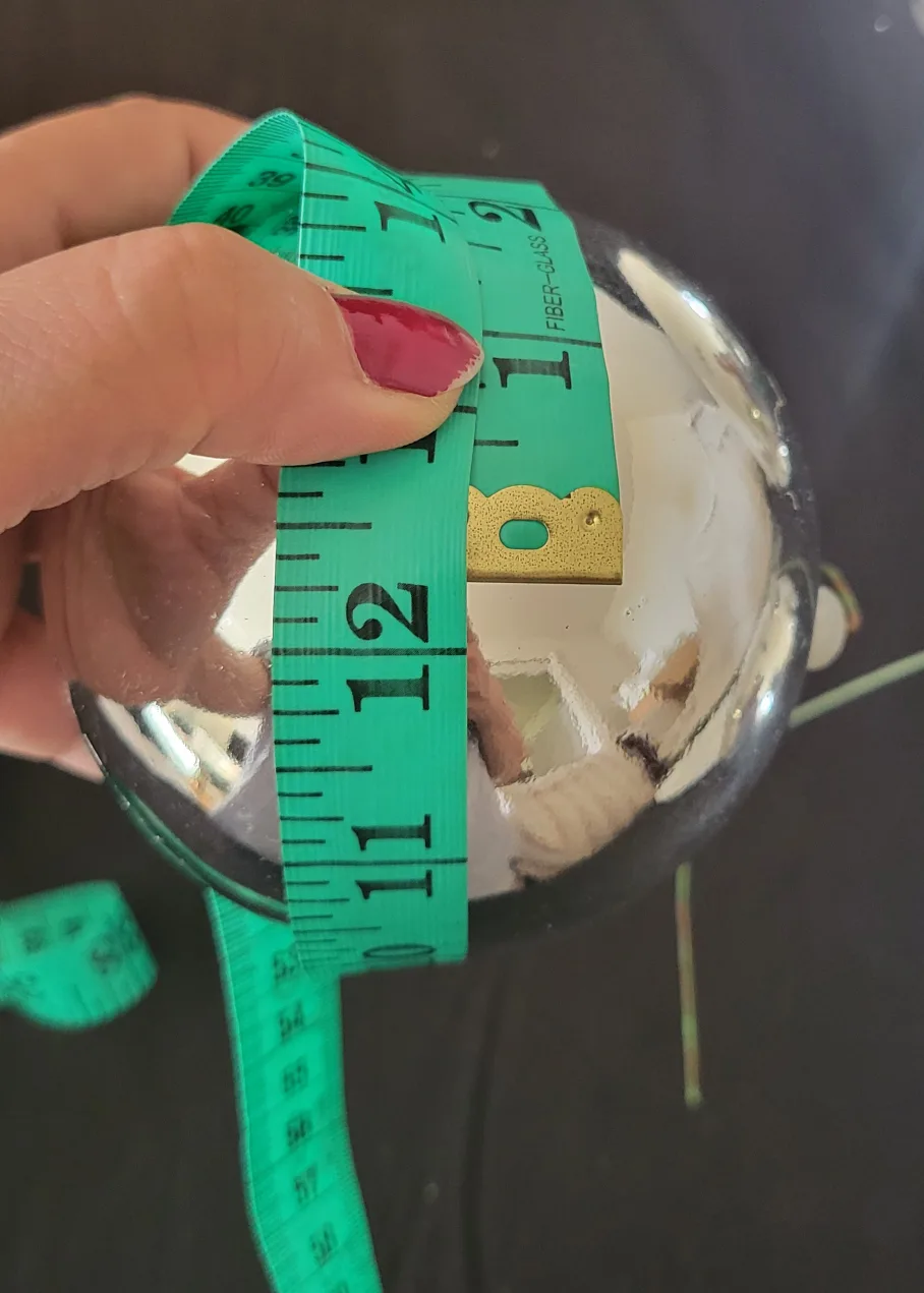 Silver Christmas Ball Ornaments image indicator(8)