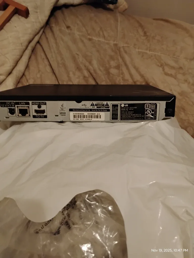 LG BP330 Blu-ray Disc/DVD Player