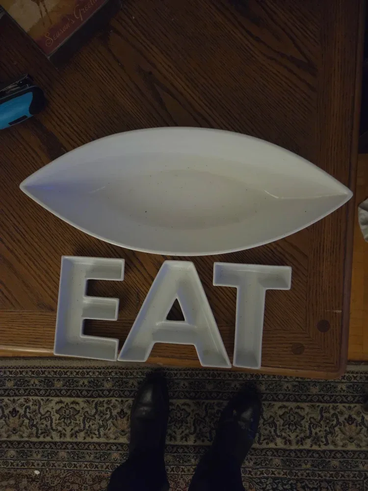 White 'EAT' Decorative Dishes
