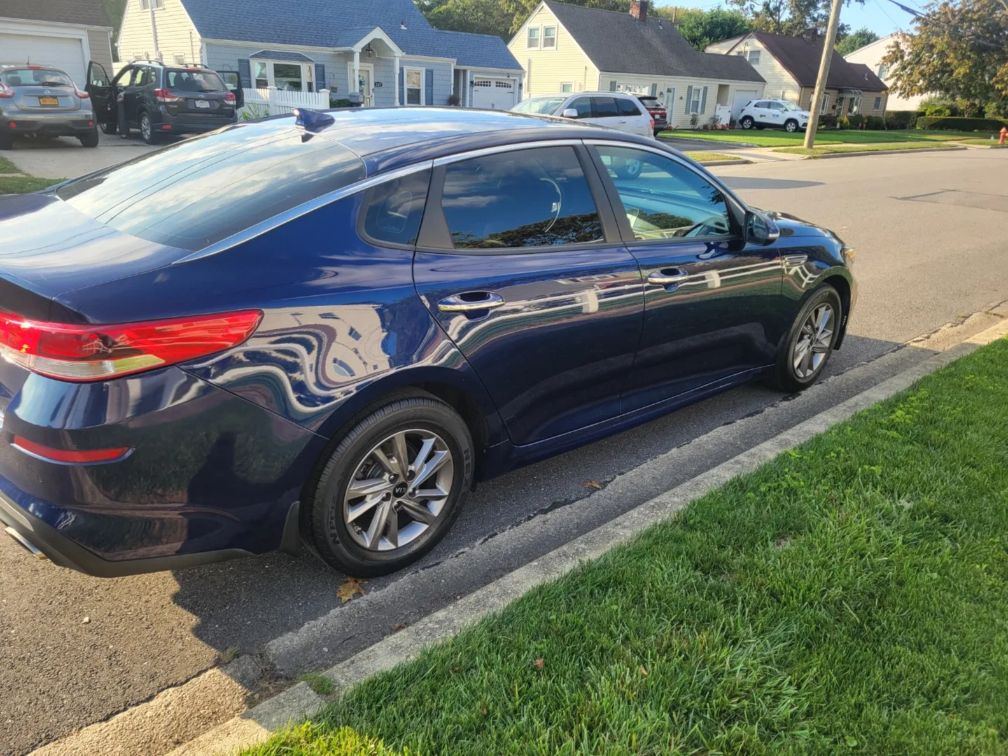 2020 Kia Optima - Blue Sedan 92k milesback up camera image indicator(3)