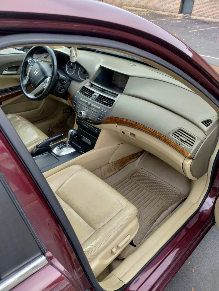 Honda Accord Sedan image indicator(7)