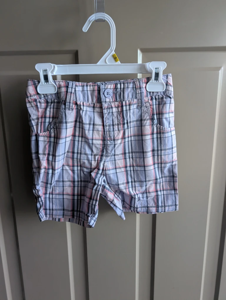Girls sz 6 capris, shorts, skirts $4 each - photo 2