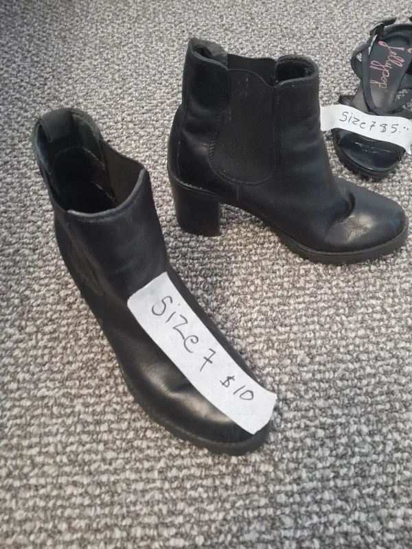 Selling Women's Heels and Boots / Booties - Size 7 image indicator(5)