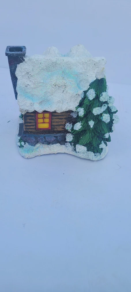 Christmas Log Cabin Figurine - photo 5