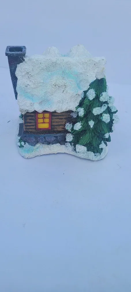 Christmas Log Cabin Figurine image indicator(5)