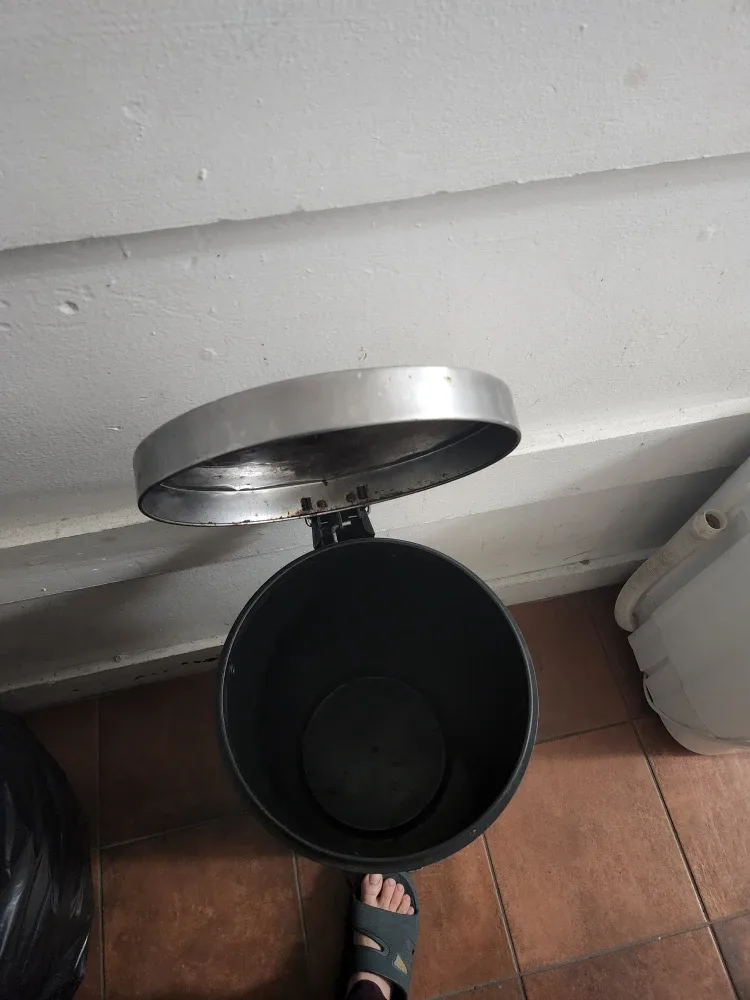 Silver Trash Can image indicator(2)